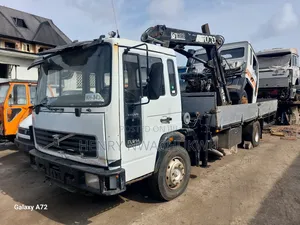 Volvo Fl14 Hiab 3.5tons Foreign Used