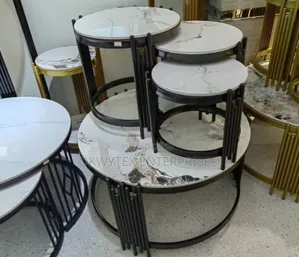 Original High Quality Center Table With Side Stools