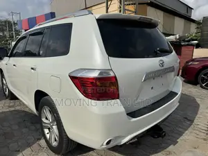 Toyota Highlander Limited 2011 White