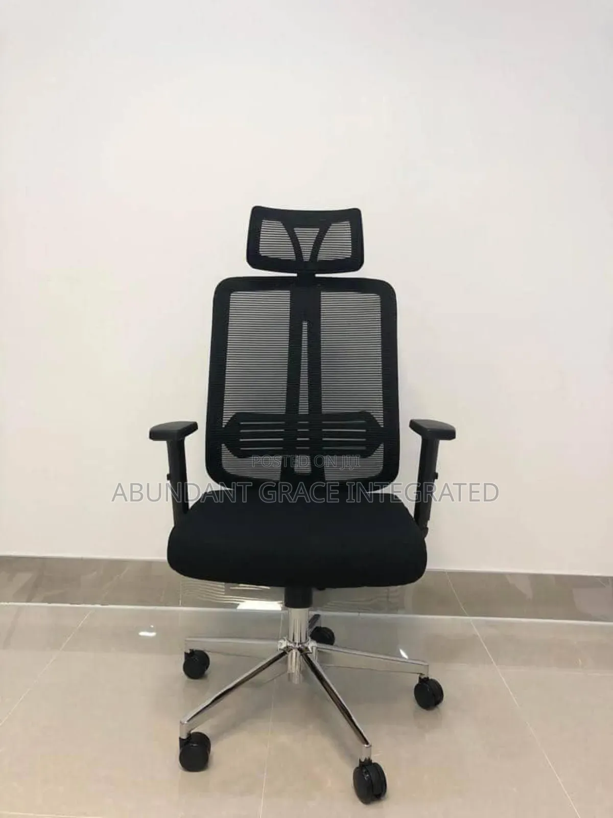 Ergonomic Swivel Chair
.