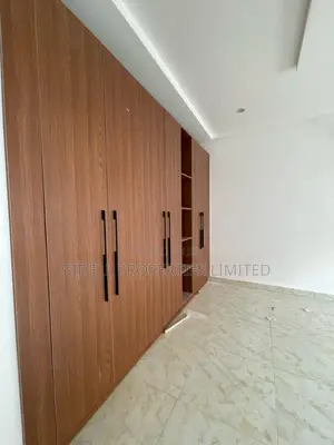 4bdrm Townhouse / Terrace in Life Camp for rent