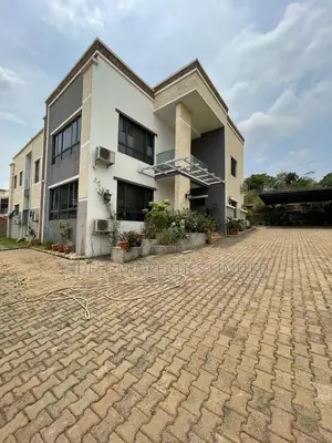 6bdrm Duplex in Life Camp for rent
