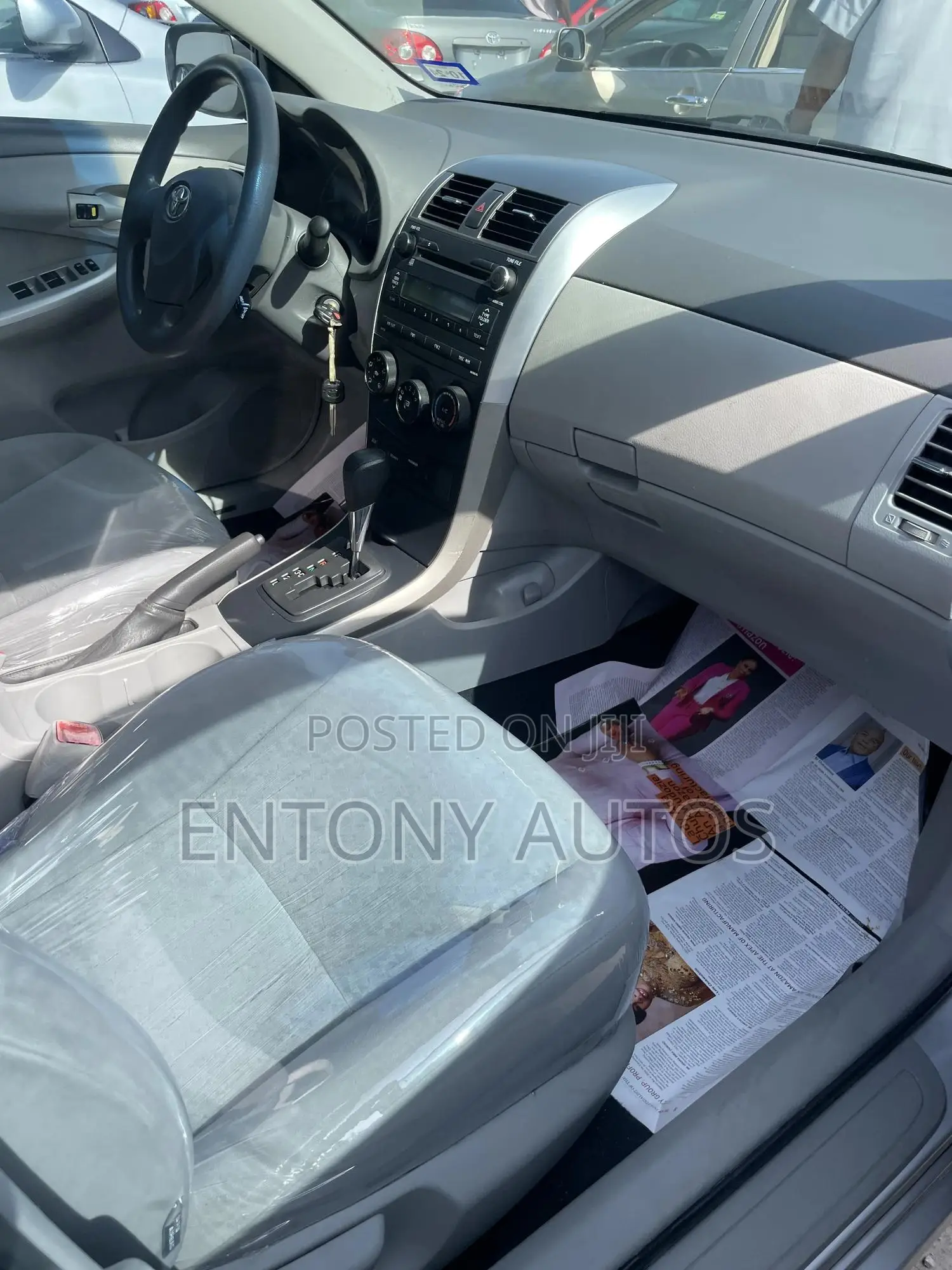 Toyota Corolla 2010 Silver