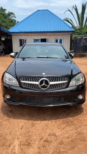 Mercedes-Benz C300 Luxury Sedan AWD (3.0L 6cyl 7A) 2008 Black
