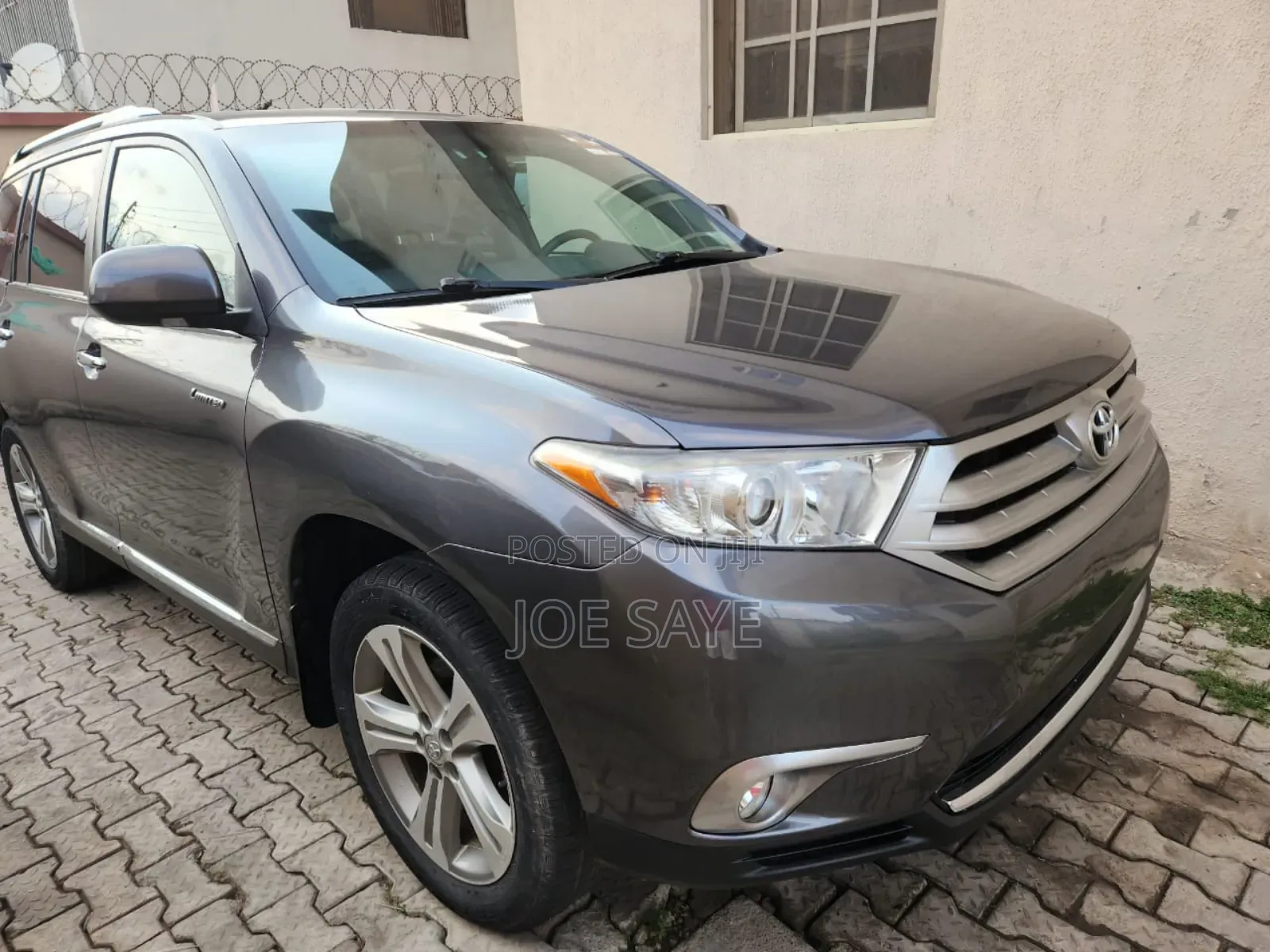 Toyota Highlander Limited 2011 Gray
