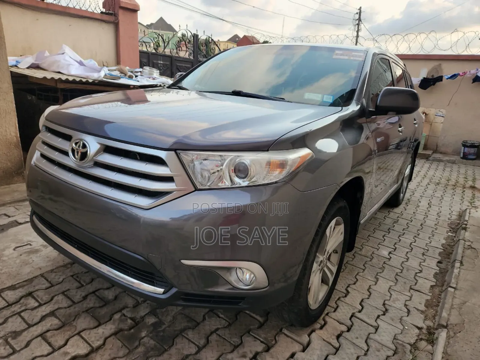 Toyota Highlander Limited 2011 Gray