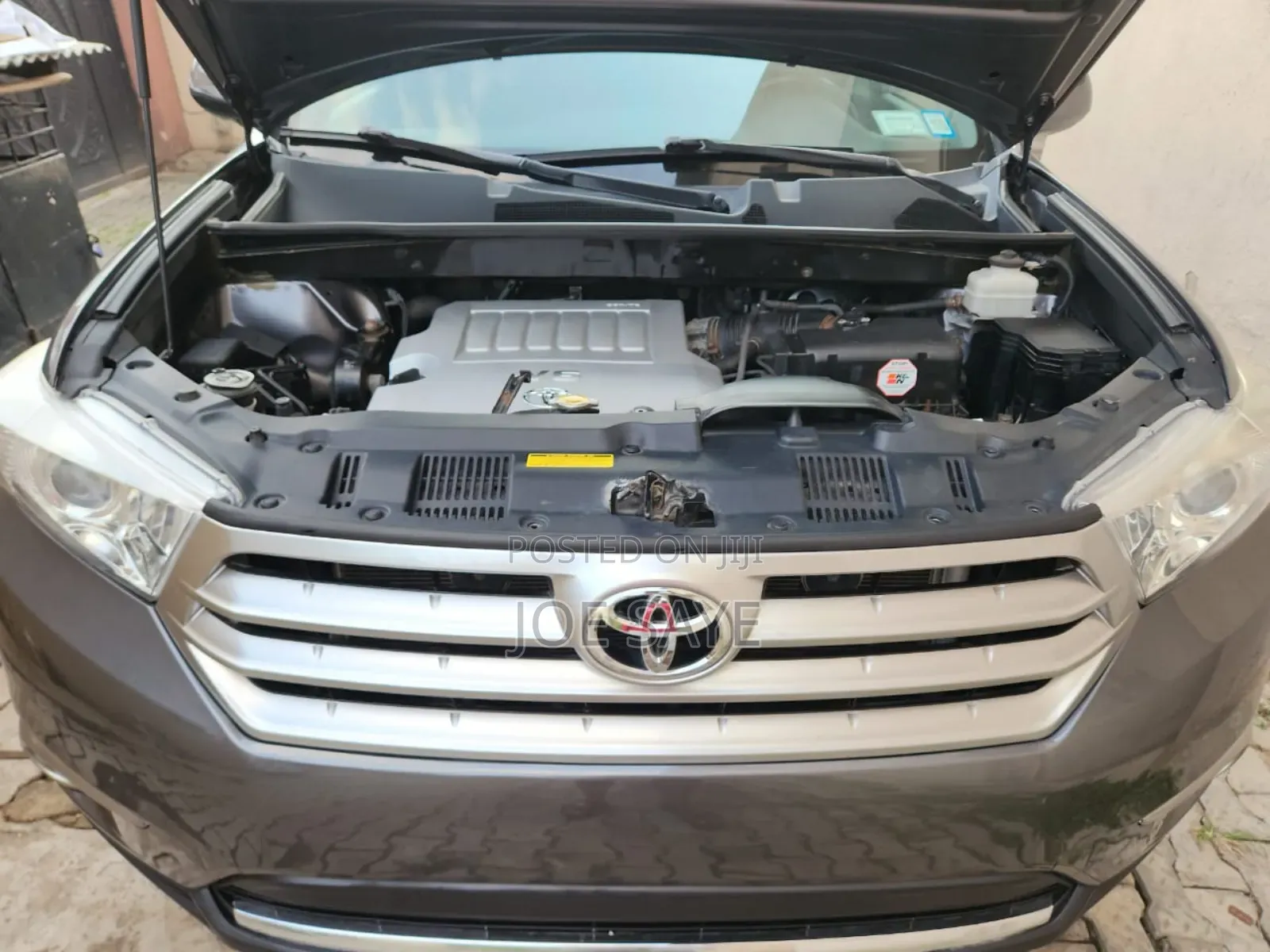 Toyota Highlander Limited 2011 Gray