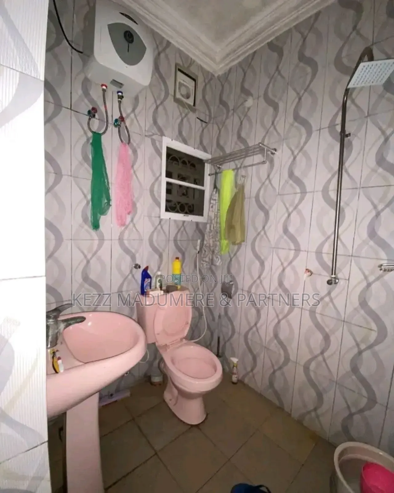 2bdrm Bungalow in Egbelu Ogbogoro Off for sale