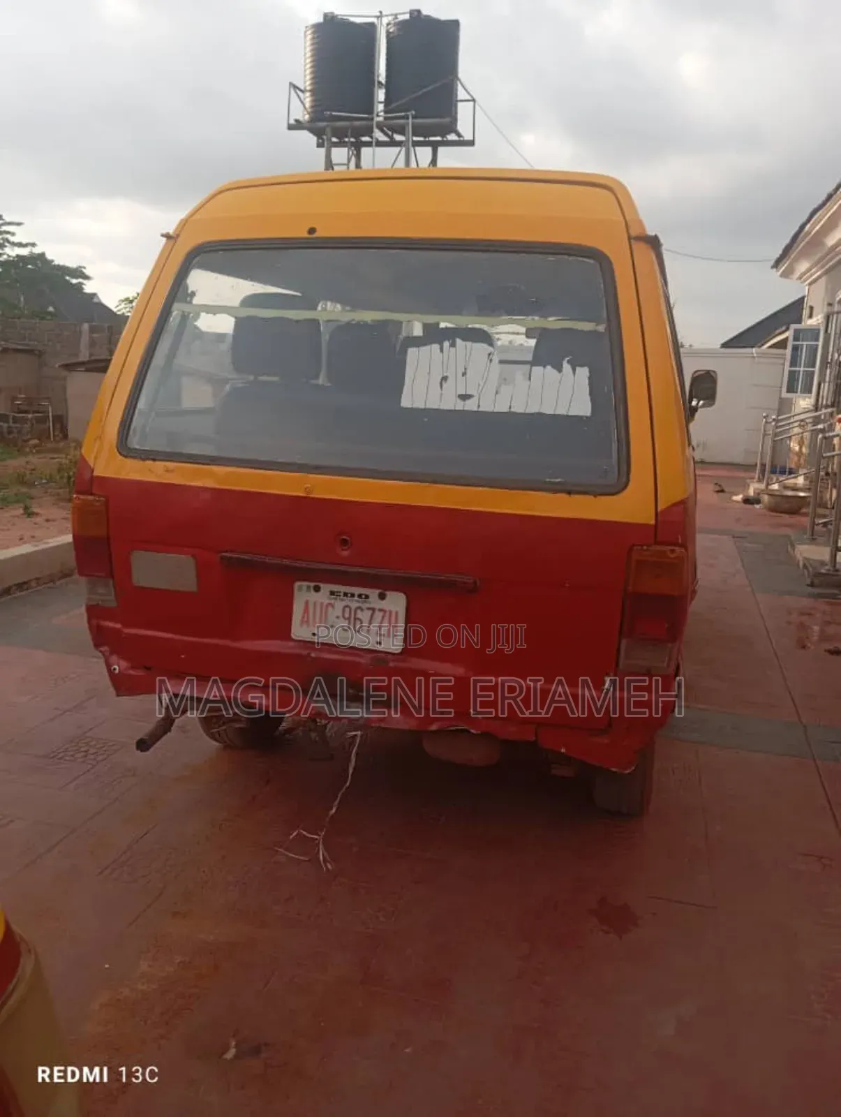 Nissan Vanette 2010 Red