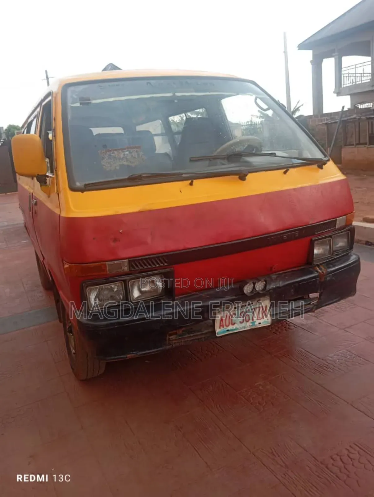 Nissan Vanette 2010 Red