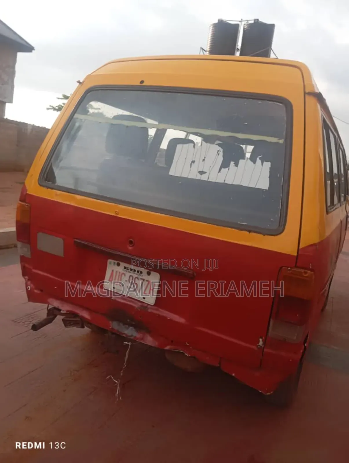 Nissan Vanette 2010 Red