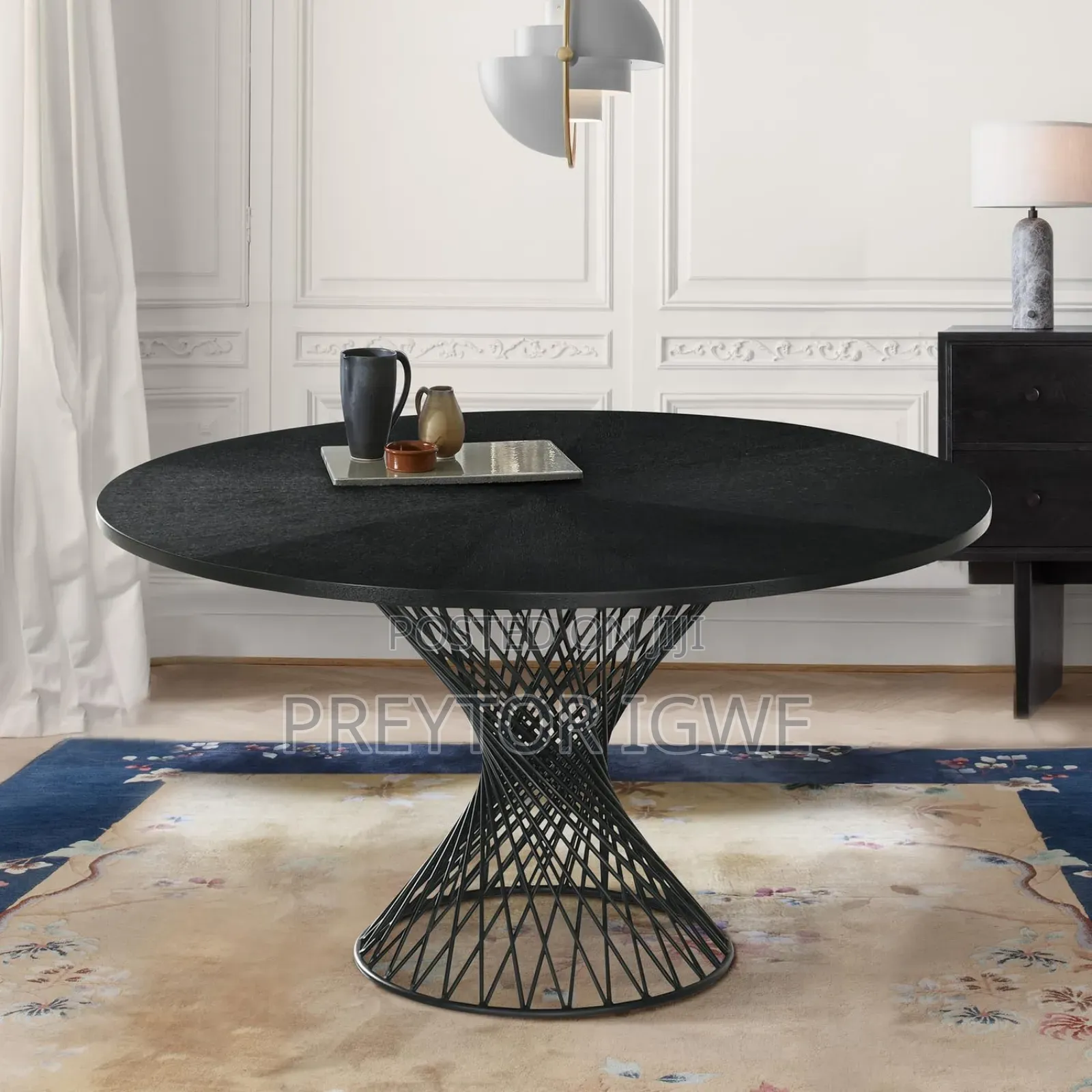 Classic Round Dining/Office/Reading Table