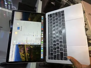 Laptop Apple MacBook Pro 2019 16GB Intel Core I5 SSD 256GB