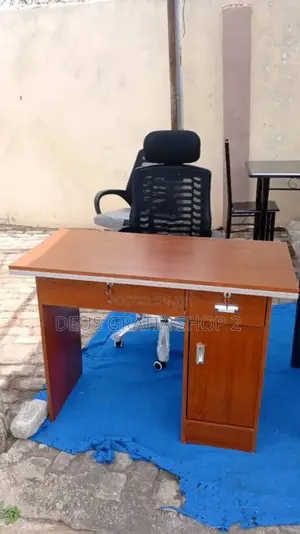 3 Feet Office Table With Drawers