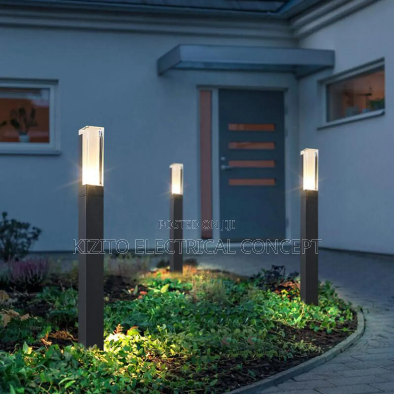 Outdoor Cast Garden Standing Lamp