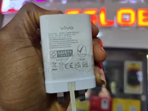 Vivo 15w Followcome V1530lobo-Uk Adapter and Cable