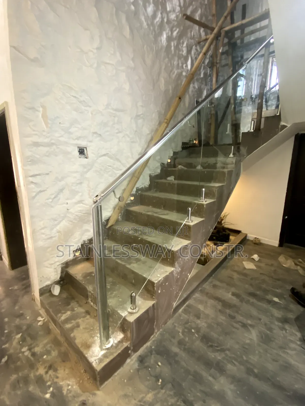 Spigot Base Immaculate Glass Railing