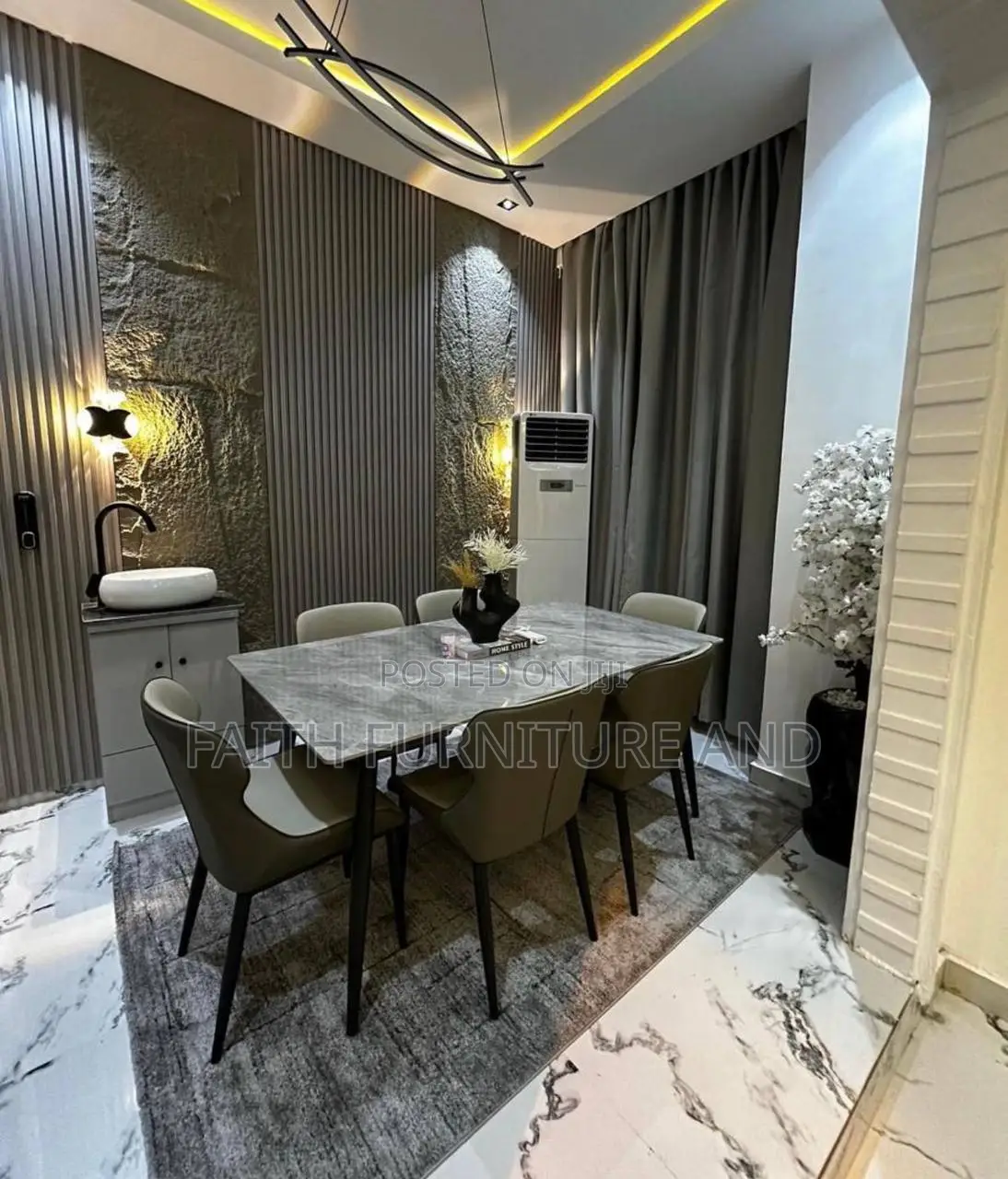 Dining Set by 6 Seaters