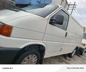 Volkswagen Transporter 2002 White