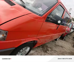 Volkswagen Transporter 2002 Red