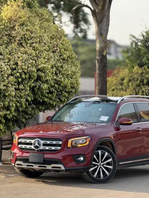 Mercedes-Benz GLB-Class GLB 250 4MATIC 2021 Red