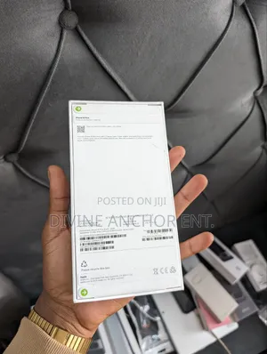 New Apple iPhone 16 Plus 128 GB Black