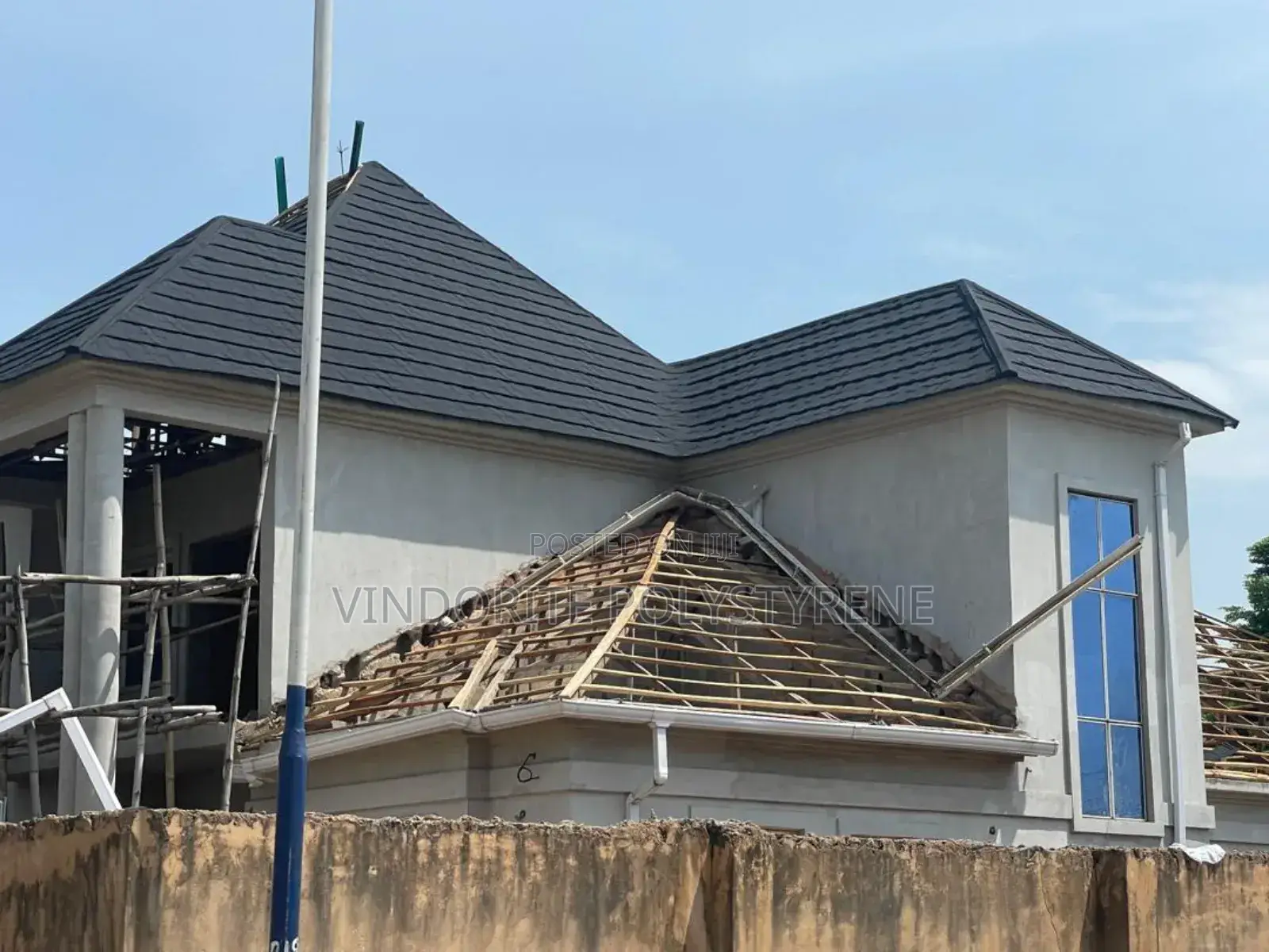 Distinguish Vindorite Polystyrene Parapet