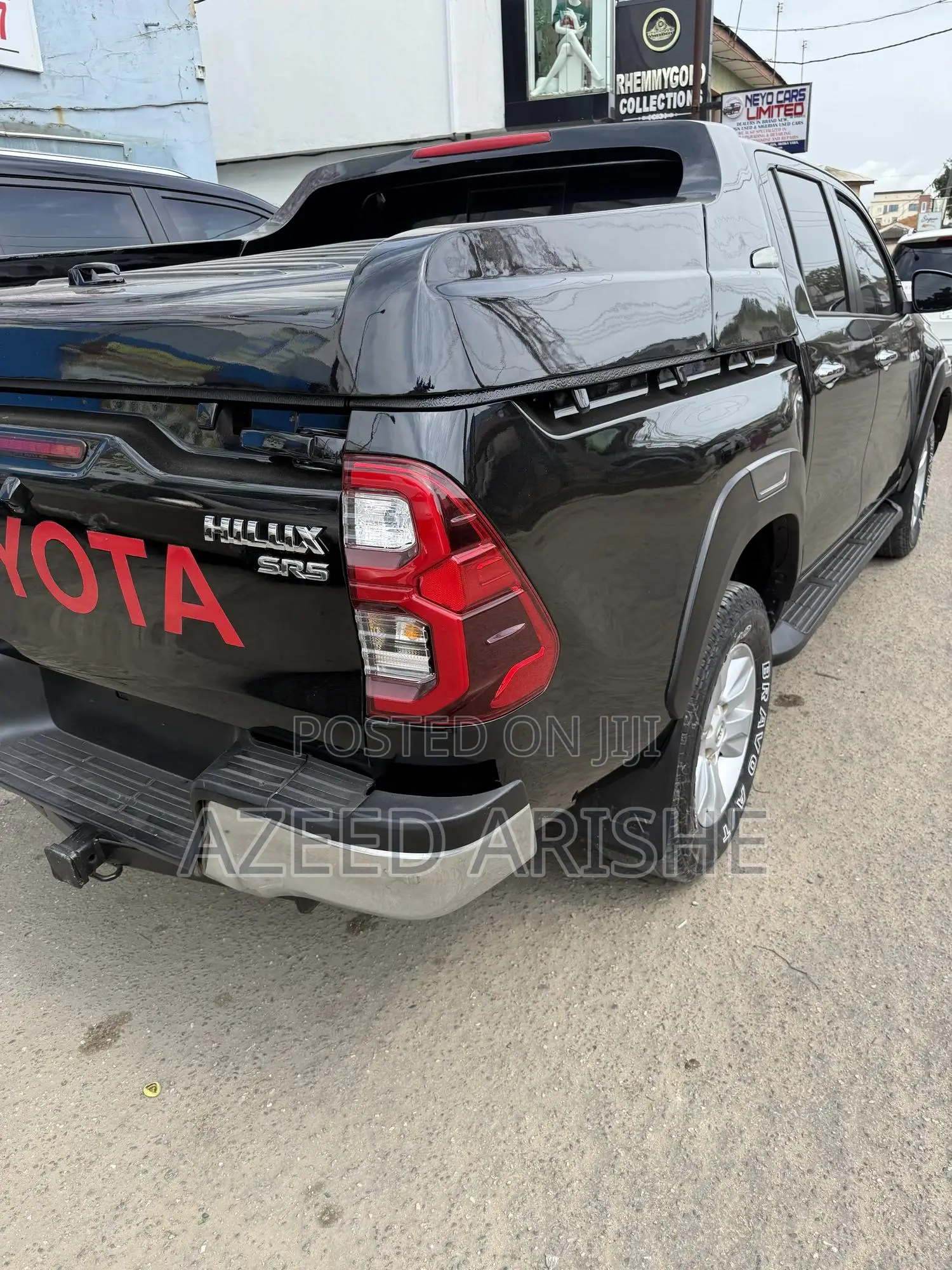 Toyota Hilux 2019 Black