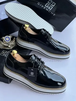 Givenchy Glossy High Shoe