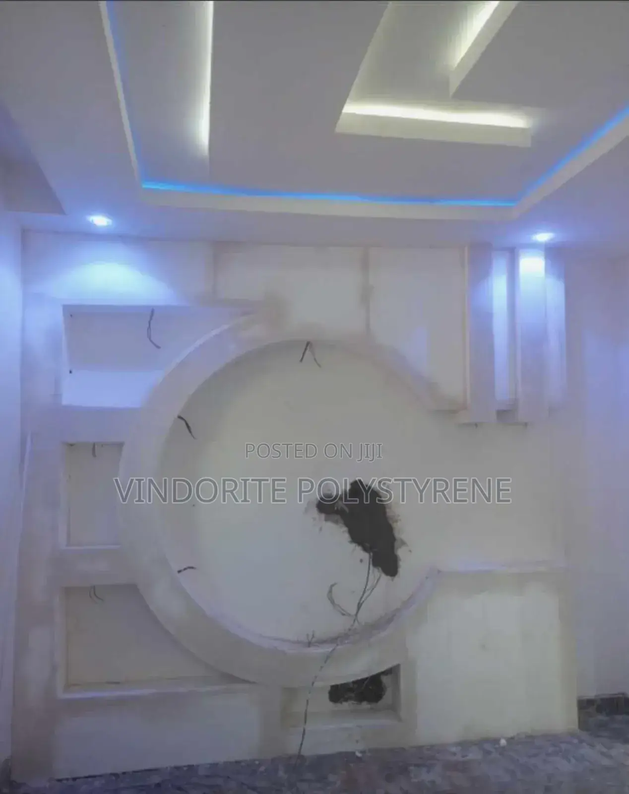 Vindorite Polystyrene Tv Console
