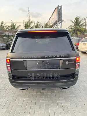 Photo - Land Rover Range Rover Vogue 2020 Black