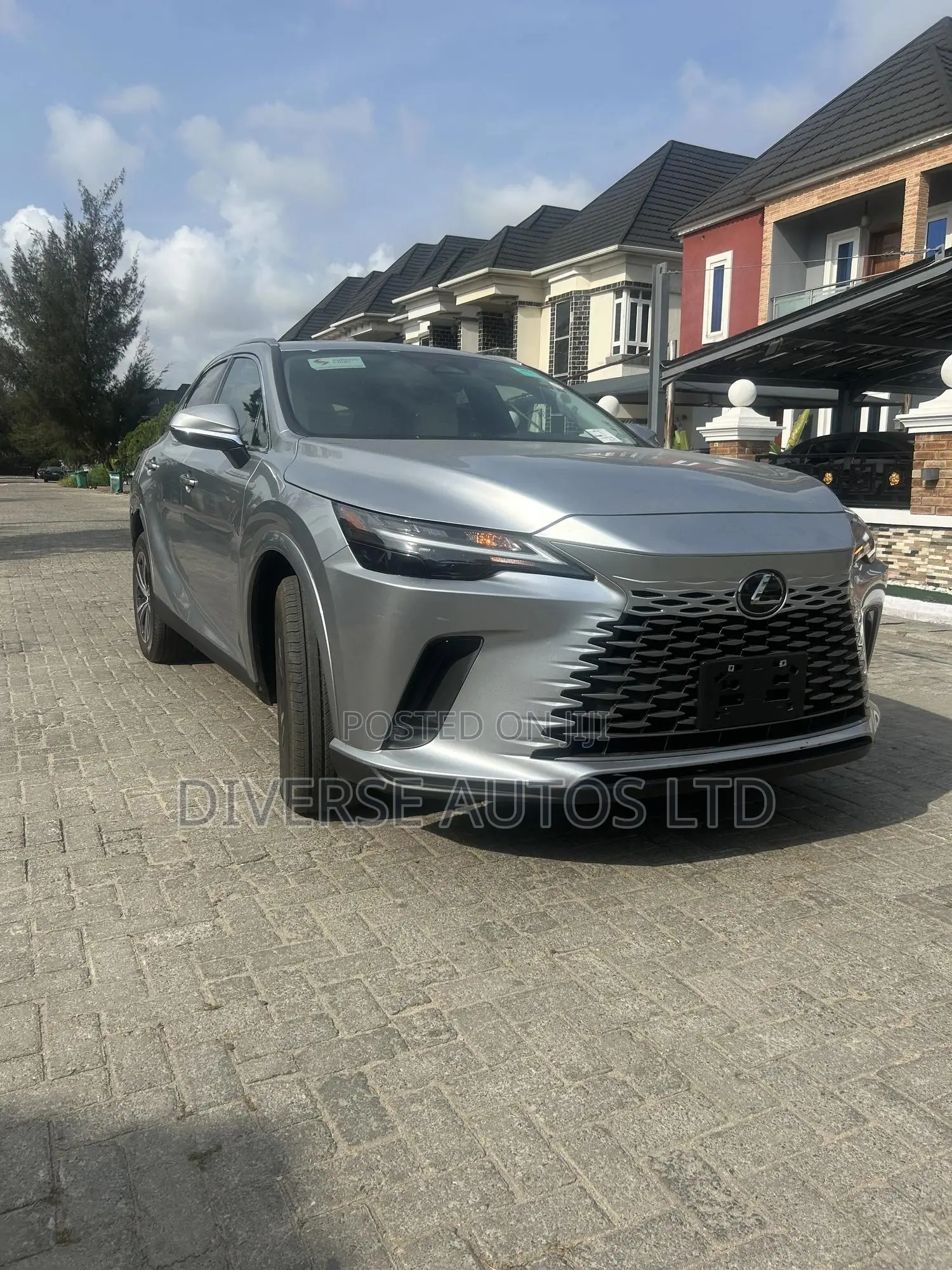 Lexus RX 2023 Silver