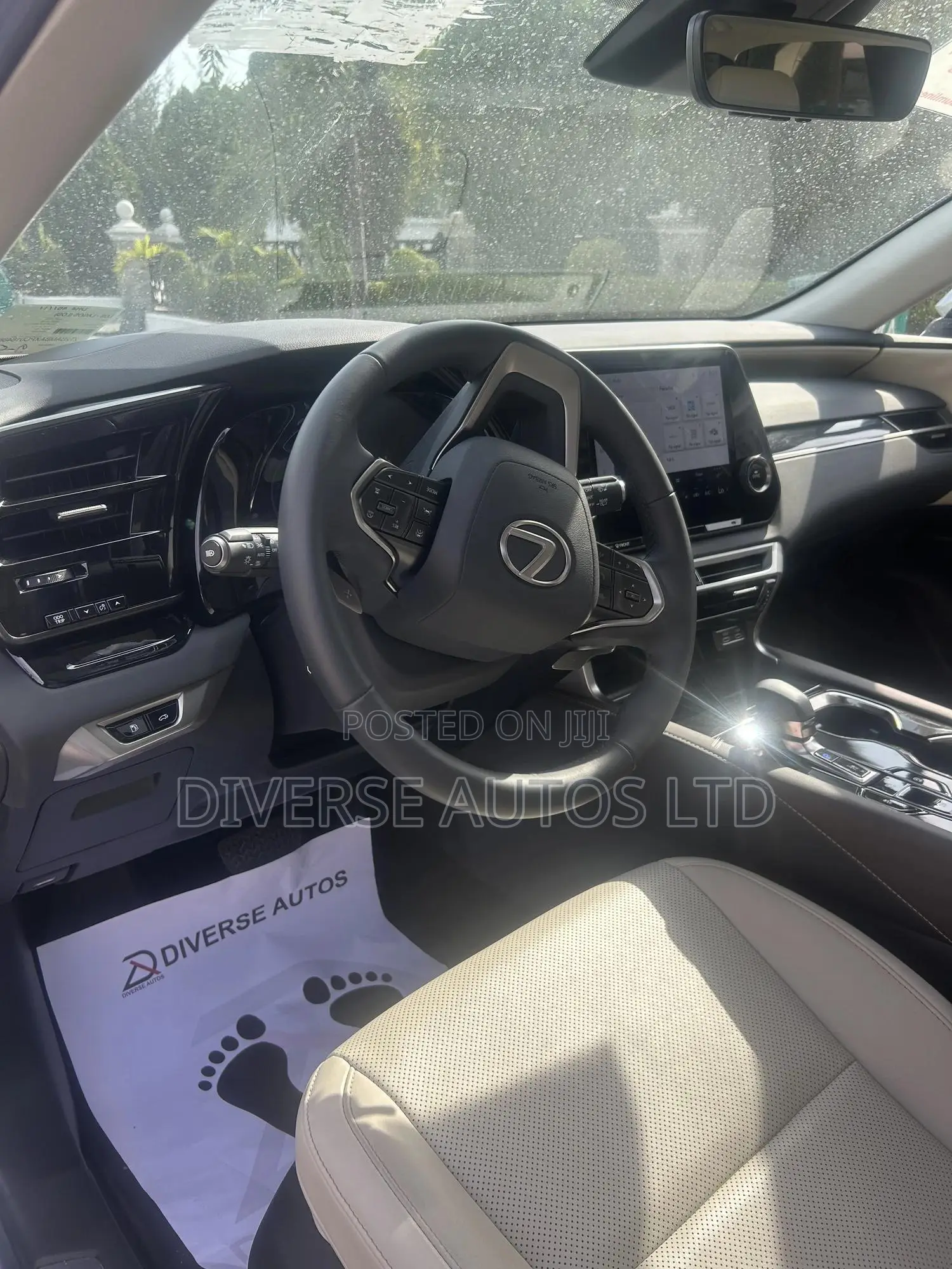 Lexus RX 2023 Silver
