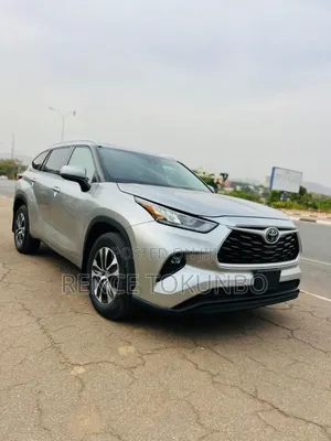 Toyota Highlander 2023 Silver