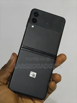 Samsung Galaxy Z Flip 3 128 GB Black