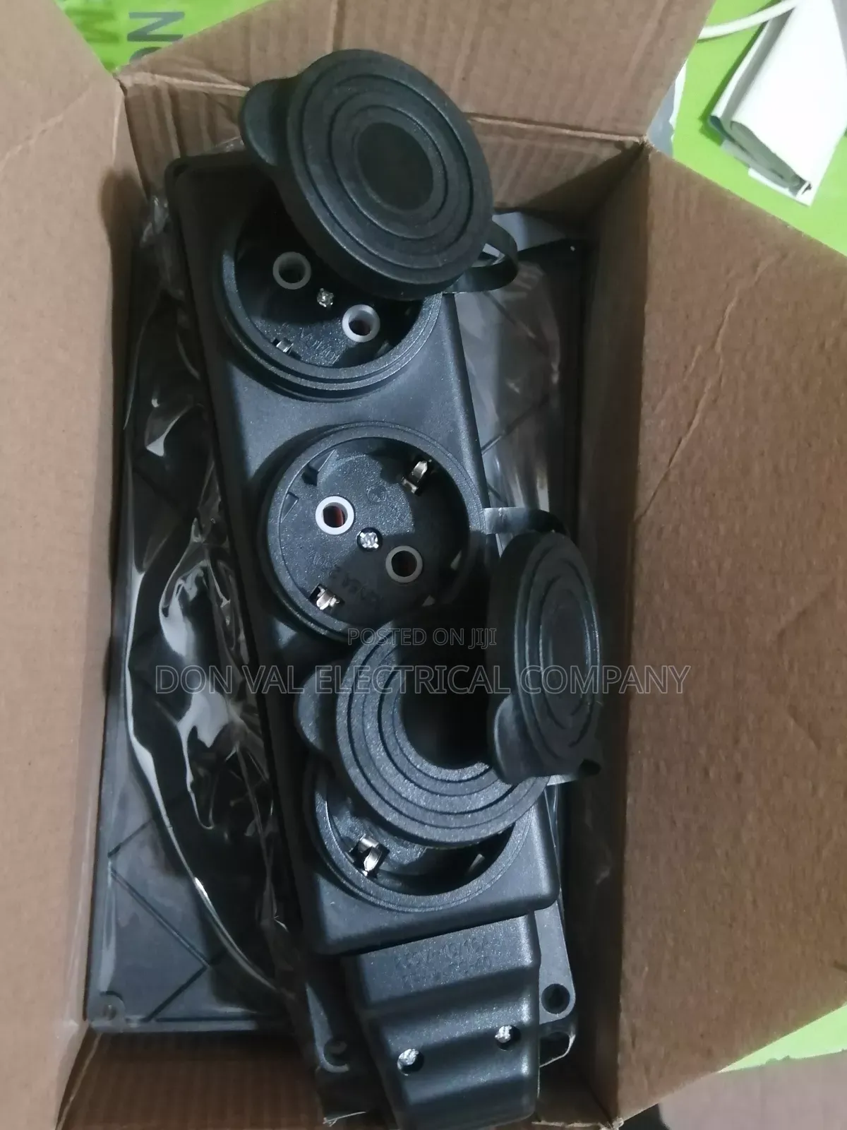 3ways Extension Sockets (2pins)