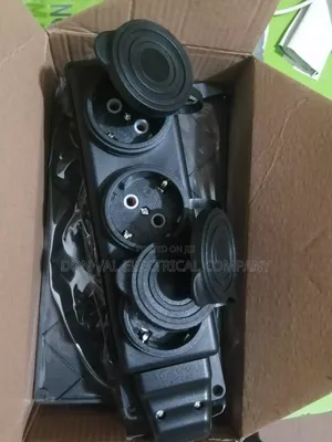 3ways Extension Sockets (2pins)