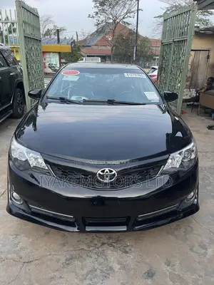 Photo - Toyota Camry 2012 Black