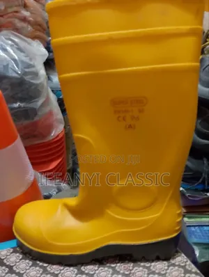 Photo - Safety Rain Boot