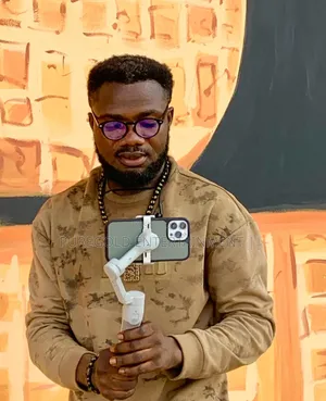 Professional Smartphone Content Creator in Lagos.