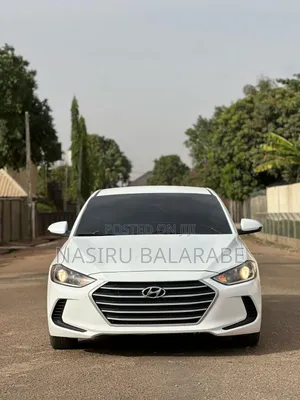 Hyundai Elantra 2018 White
