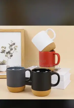 Mug With Cover and With Wooden Bolton