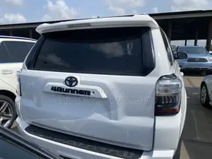 Toyota 4-Runner SR5 4x4 Premium 2018 White