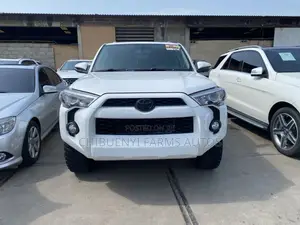 Toyota 4-Runner SR5 4x4 Premium 2018 White