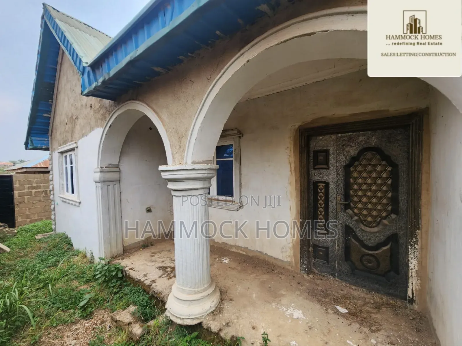 6bdrm Bungalow in Ibadan for sale