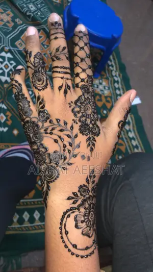 Henna Artist/Designs