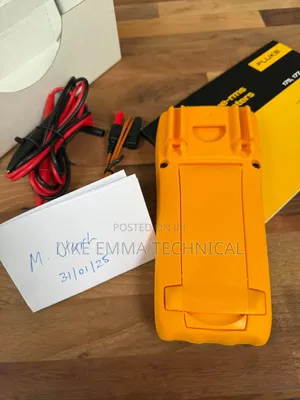 Fluke 179 True RMS Multimeter With Backlight and Temperature
