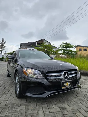 Mercedes-Benz C300 2016 Black
