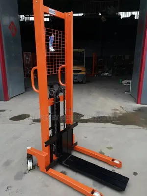 Stacker Hydraulic