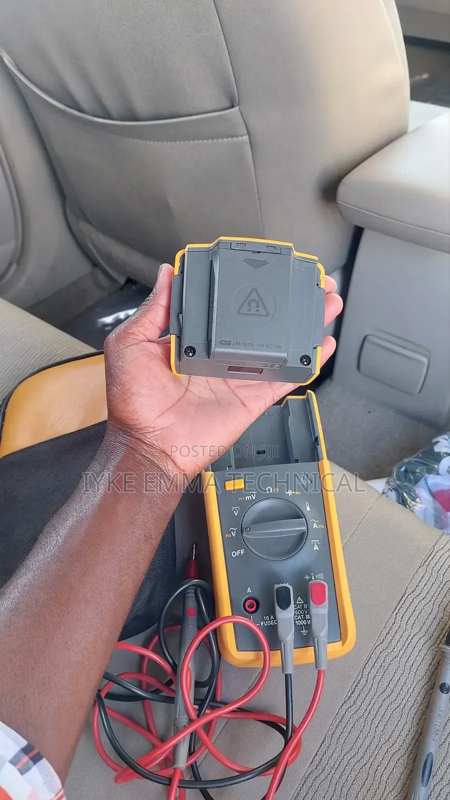 Fluke 233 True-RMS Remote Display Digital Multimeter